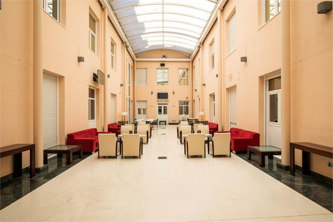 Micampus Aranjuez Student Residence Exterior photo